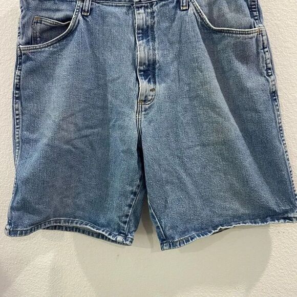 Wrangler Denim Shorts Size 36 - Picture 3 of 6